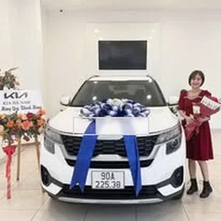 Kia Hà Nam - Hoạt động hỗ trợ khách chọn xe tại Duy Tiên.